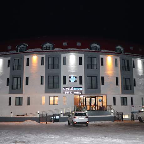 Crystal Snow Hotel
